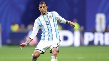 Atención Boca: la dura lesión con la que Paredes jugó los últimos tres partidos del Mundial. | LMCipolletti.com Atención Boca: la dura lesión con la que Paredes jugó los últimos tres partidos del Mundial.