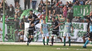 Doello marcó un golazo para el empate de Cipo en Rawson. Gentileza Diario Jornada.