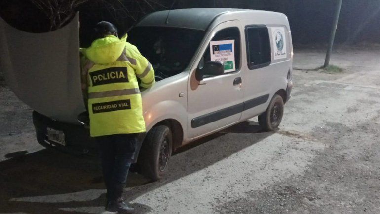 Intent&oacute; pasar por un control con un auto buscado en C&oacute;rdoba 