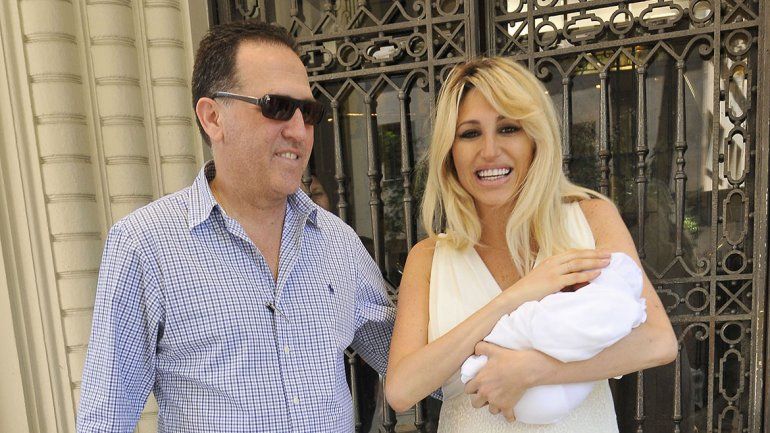 El marido de Vicky Xipolitakis le puso un bozal legal