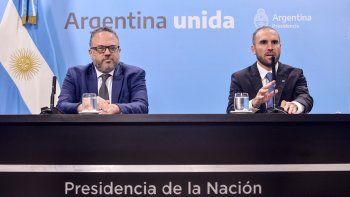 el gobierno anuncio medidas para paliar la crisis