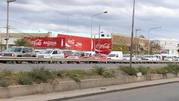 el transito fue un caos en los puentes por los controles