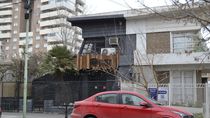 En pleno centro de Cipolletti, vecinos de la calle 25 de mayo reclaman por un local gastronómico que no los deja dormir.