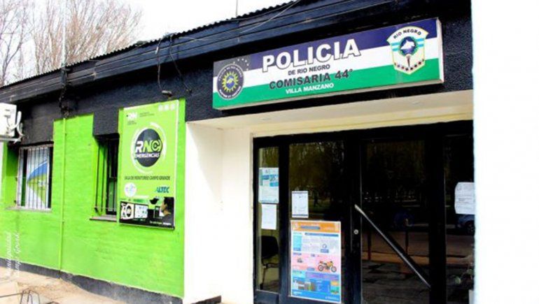 La Policía frustró un robo en un supermercado de Villa Manzano