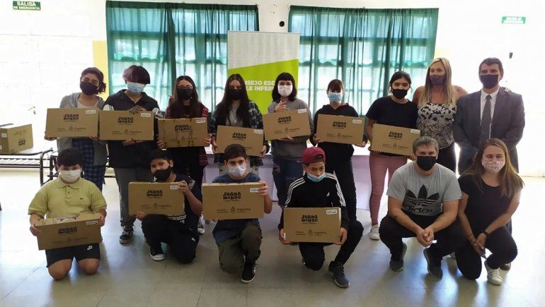 Educación entregó más de 1600 netbooks a estudiantes rionegrinos
