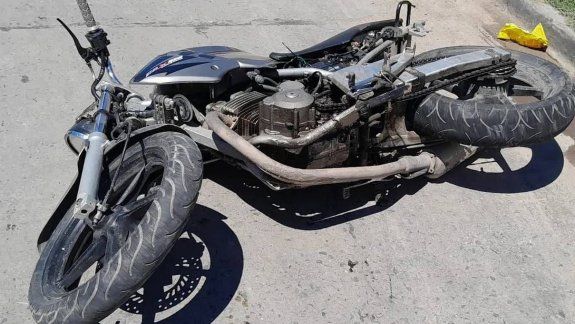 Video: Blooper con suerte de motociclista cipoleño distraído