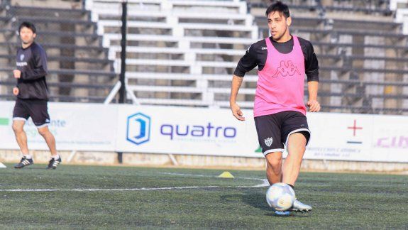 Sosa venía siendo titular en todos los juegos. En Lincoln irá al banco.