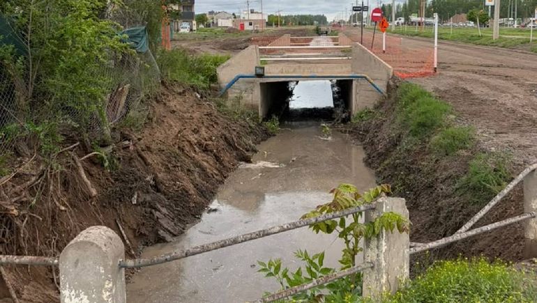El DPA anunció que entubará otros tres desagües en Cipolletti. El DPA anunció que entubará otros tres desagües en Cipolletti.