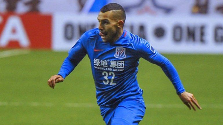 Carlos Tevez habló desde China y disparó contra Juan Román Riquelme