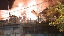 El trágico incendio ocurrió en un inmueble de San Fernando