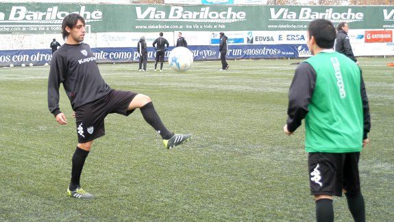 Sosa y Cipo, una relación reciente que cuenta ya un par de encuentros. El jugador demostró que puede aportar mucho si está en sintonía. El hincha lo sabe.