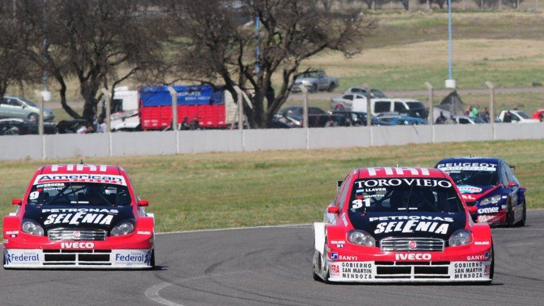 La postal pampeana para el equipo Fiat Petronas que hizo el 1-2 por segunda vez en el año con Urcera de protagonista.