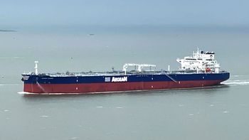 El crecimiento productivo impulsa nuevas rutas de exportación desde Puerto Rosales. Australia es el nuevo mercado que conquista el shale oil. | LMCipolletti.com El crecimiento productivo impulsa nuevas rutas de exportación desde Puerto Rosales. Australia es el nuevo mercado que conquista el shale oil.