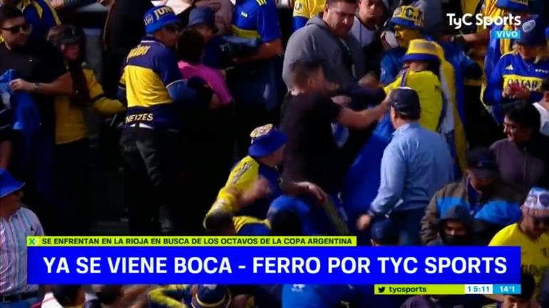 ¿Por una bandera? Salvaje agresión en la tribuna de Boca