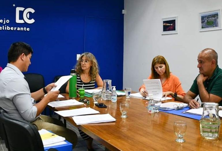 Concejales cierran el año con cesión de tierras a la UNCo