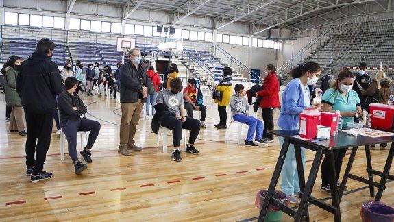 Río Negro ya aplicó más de 800 mil dosis contra el COVID 