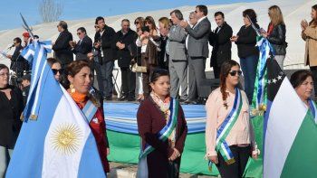 catriel cumplio 102 anos y weretilneck encabezo el festejo