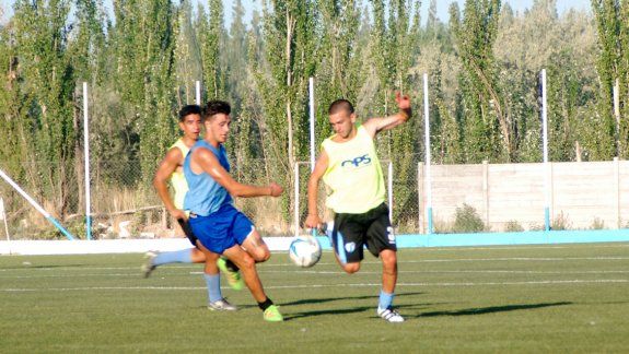 El elenco cipoleño de La Amistad debutó en la quinta categoría del fútbol argentino, derrotando 1 a 0 a Villa Regina en condición de visitante.