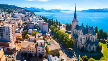 Hay dos hipótesis por la trágica muerte en el lago Nahuel Huapi de Bariloche.