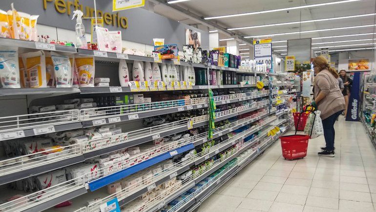 Súpers y mercados chinos no abrirán hoy al público