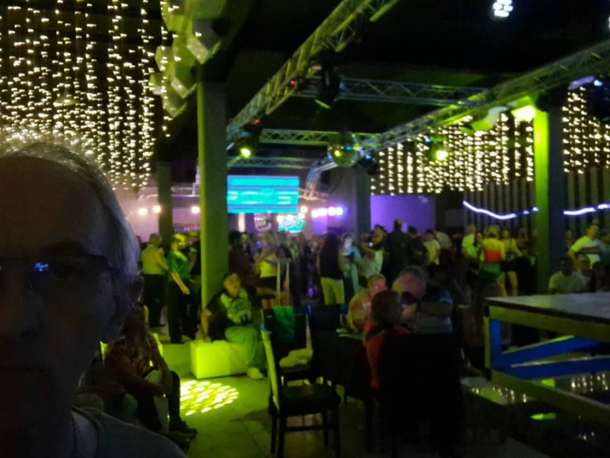 En el interior del boliche se disfruta la fiesta. Los vecinos la padecen. Quieren que lo clausuren definitivamente.&nbsp;