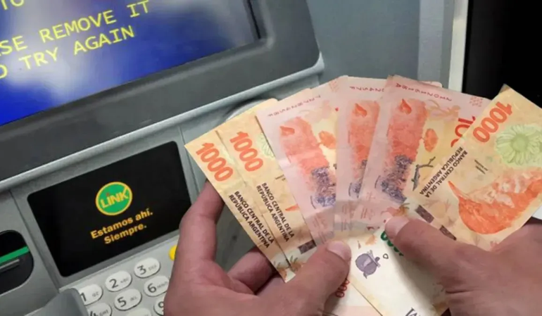 Hoy se pagó el aguinaldo para los estatales neuquinos: qué se sabe del bono