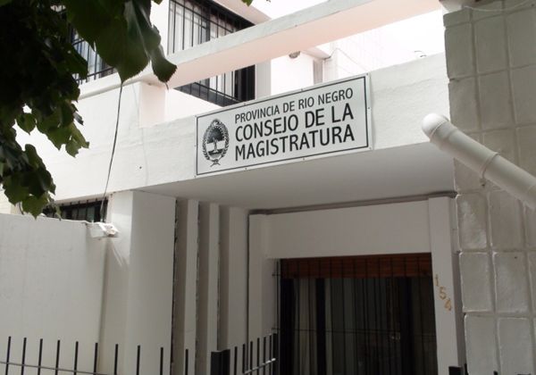 Convocan para cubrir cargos en el Ministerio Público