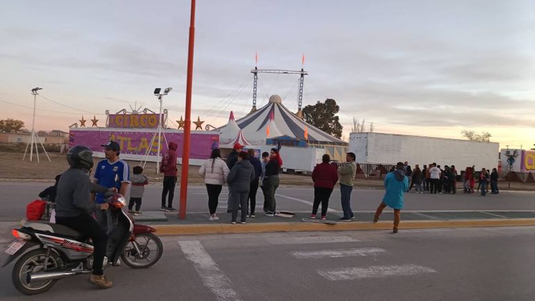 Los vecinos en las adyacencias del Circo con el que terminó todo mal.