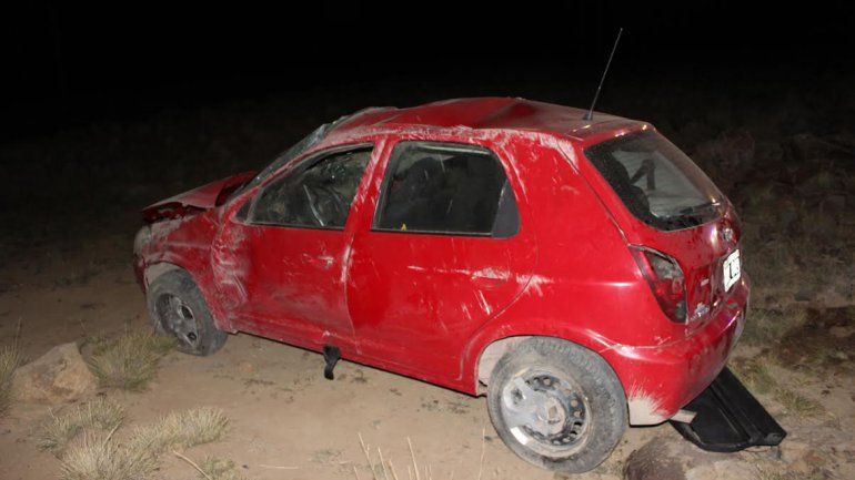 Accidente fatal: una mujer de Cipolletti murió aplastada en un vuelco