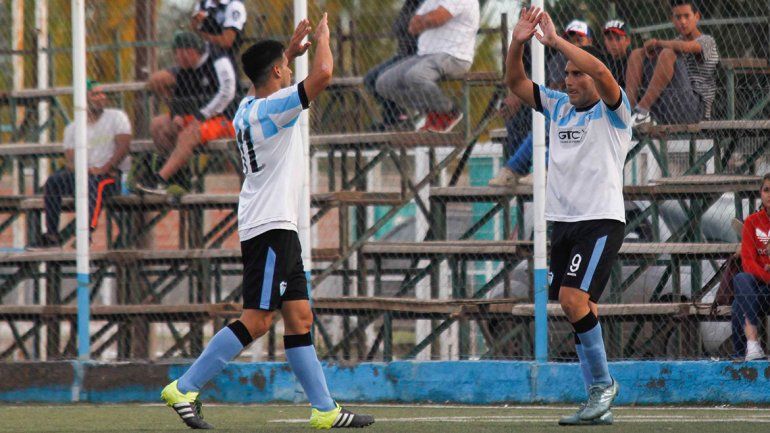 La Amistad jugará ante Argentinos sobre sintético