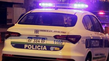 Cuando la policía llegó a la casa de Comomdoro Rivadavia en la que se produjo el atauqe, la víctima se desvaneció (foto de archivo). 