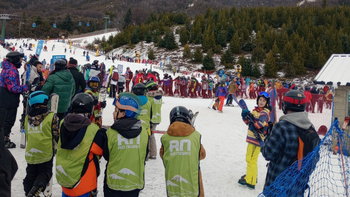 El programa Esquí y Montaña comenzó este lunes en Bariloche.