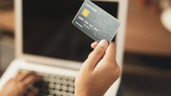 Le sacó los datos de la tarjeta de crédito a su prima y gastó dos millones de pesos. Le sacó los datos de la tarjeta de crédito a su prima y gastó dos millones de pesos.