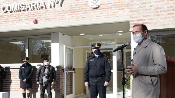 Gutiérrez recomendó evitar las reuniones en Neuquén capital por el brote de Covid-19