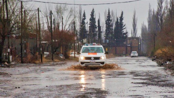 Automovilistas varados y evacuados: lo que dejó el temporal