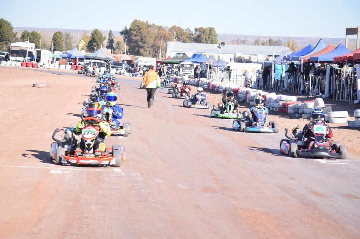 El karting con caja y sus campeones tras un gran fin de semana