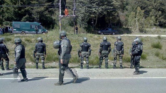 Llegó Gendarmería a la zona de conflicto de Villa Mascardi
