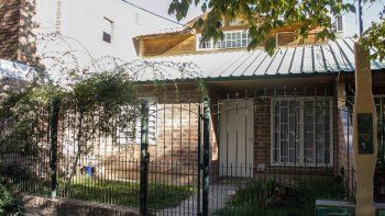 Se realizó una fiesta clandestina en una casa del barrio Mercantiles.