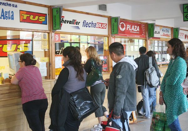 Pasajes agotados para el fin de semana extendido