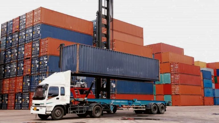 Comercio exterior: la AFIP avanza con la quita de barreras para importar