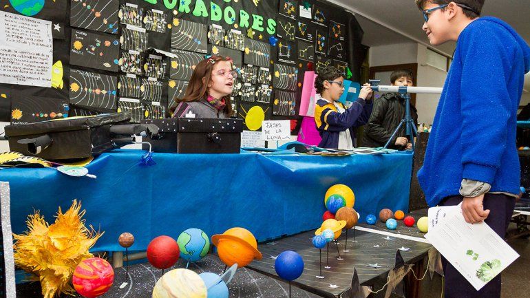 Todo el color de la Feria de Ciencias de la Escuela 258