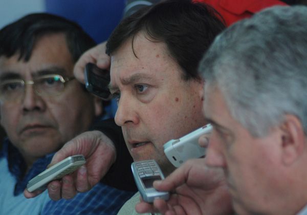 Weretilneck se reunió con el ministro Alak por los atentados en Cipolletti