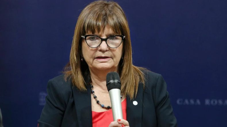 Patricia Bullrich presentará la Ley Antibarras en medio de la polémica por la represión en la marcha de jubilados