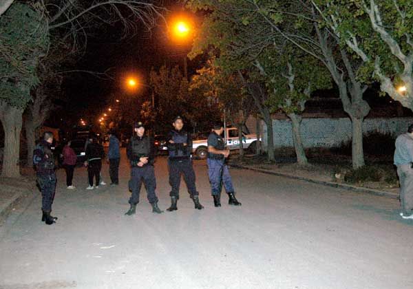 Vecinos quisieron linchar a un hombre acusado de abuso sexual de su hijastra