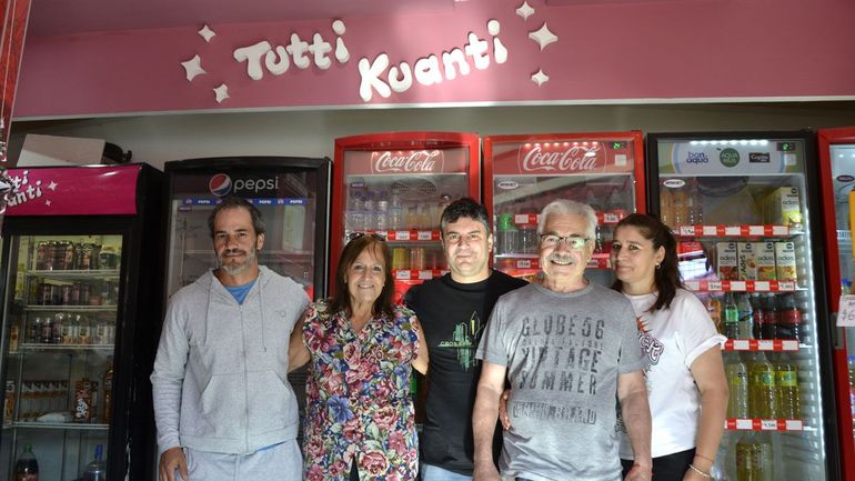 La familia Longstaff tomó la difícil decisión de cerrar las puertas de su histórico kiosko Tutti Kuanti a partir del 1 de febrero