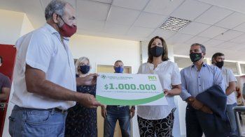 aporte a la unrn para el desarrollo de tecnologia en materia alimentaria