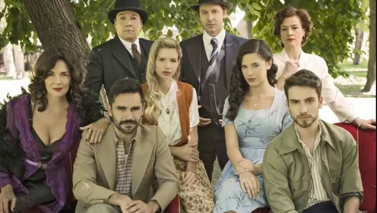 El elenco de la primera temporada de ATAV, todo un éxito para Canal 13.