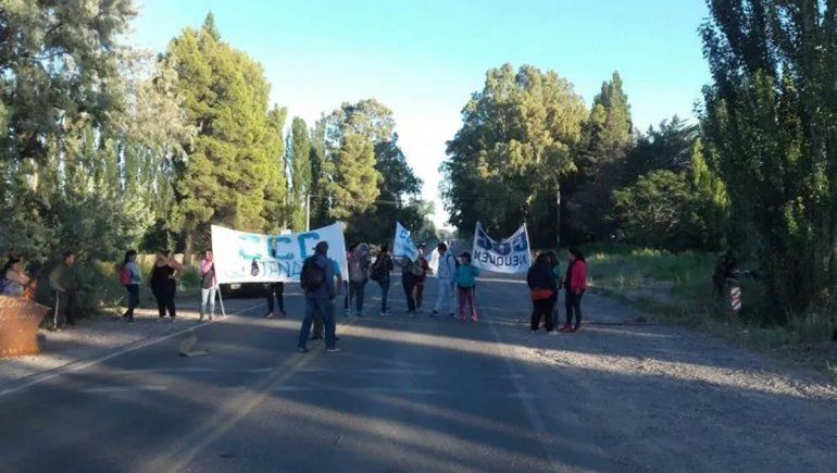 Volanteada en los puentes y corte de ruta en El Chañar