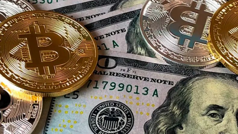 Quién es la ejecutiva argentina acusada de liderar un millonario fraude con inversiones en criptomonedas