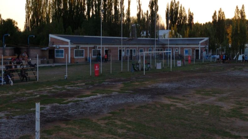 El niño de once años fue trasladado en código rojo al hospital Pedro Moguillansky.